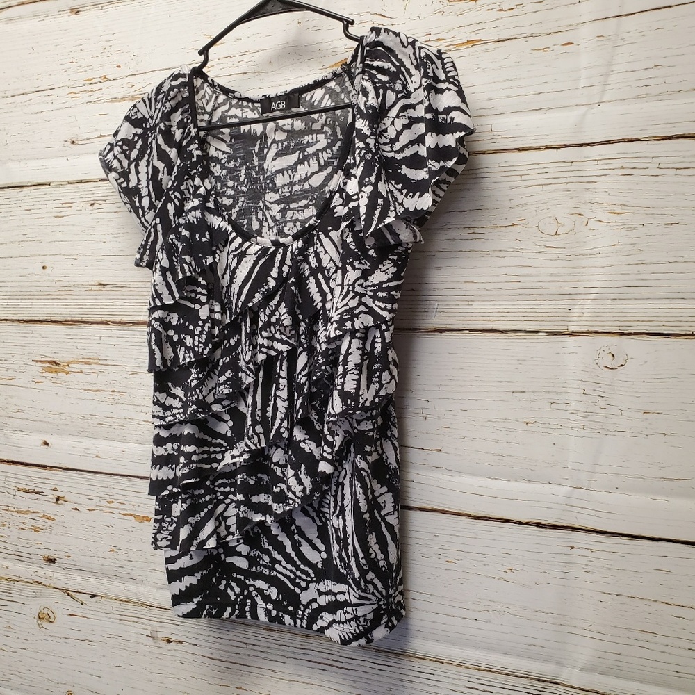 AGB Ruffle Front Top - Picture 2 of 6
